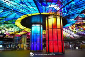 Kaohsiung Airport to Kaohsiung City Center: Formosa Boulevard
